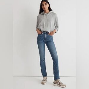 Madewell Women’s Perfect Vintage Jean; straight leg, high-rise. EUC